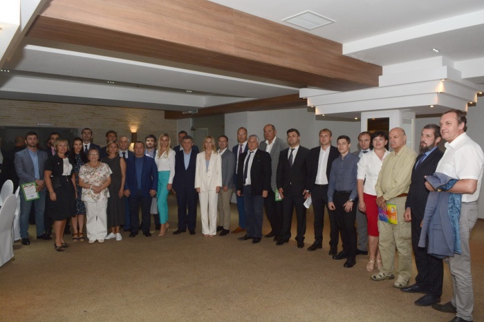 В Липецке состоялась деловая встреча предпринимателей региона с делегацией из Чеченской Республики В Липецке состоялась деловая встреча предпринимателей региона с делегацией из Чеченской Республики