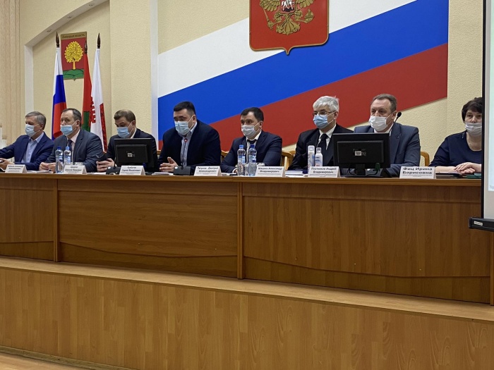 В Задонске состоялся семинар "Меры поддержки малого и среднего предпринимательства в 2021 году"