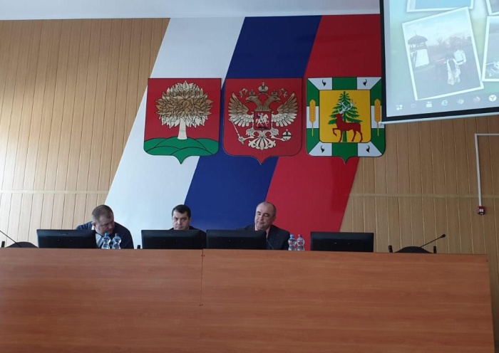 Заместитель начальника офиса "Мой бизнес" Марина Проняева приняла участие в рабочей встрече с Ассоциацией крестьянских (фермерских) хозяйств района