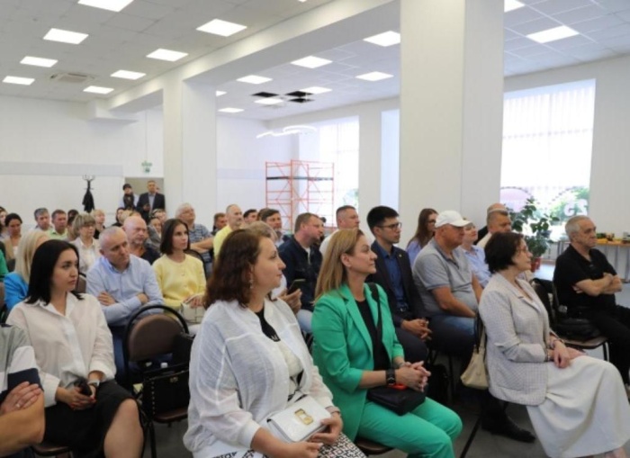 В Липецке состоялось обсуждение роли печатных изданий и СМИ в освещении вопросов экономического развития региона