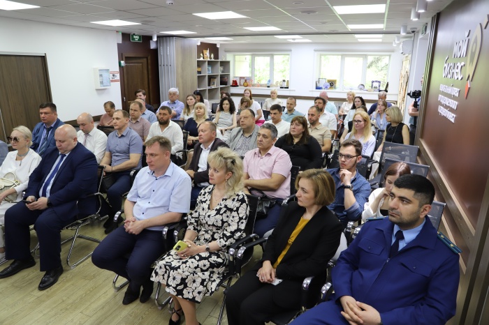 Центр «Мой бизнес» и Липецкая ТПП наградили лучших предпринимателей региона