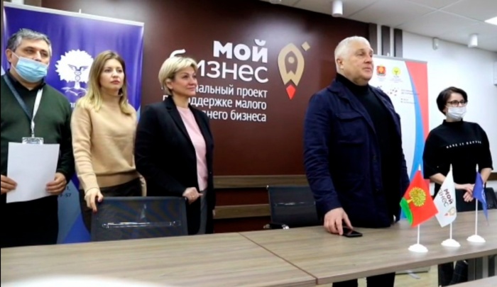 Анатолий Гольцов провел ВКС с участниками бизнес-миссии в Дубае