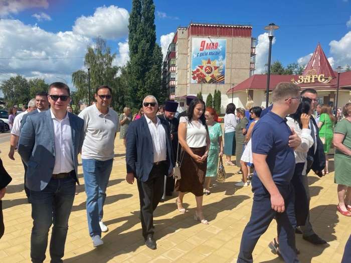 Анатолий Гольцов поздравил данковчан с днем района и города