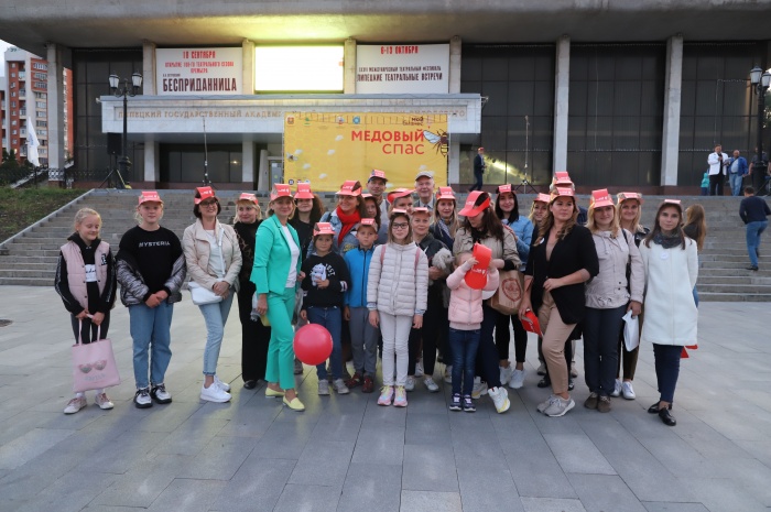 АНО «ЦПЭ Липецкой области» провел выставку-ярмарку товаров субъектов МСП