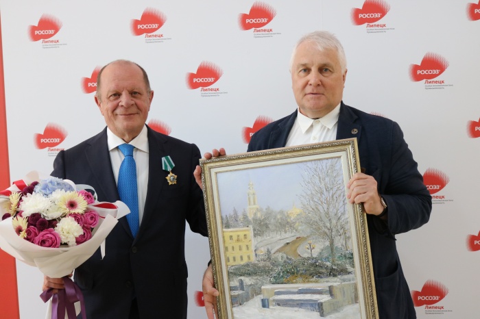 Анатолий Гольцов поздравил президента Ассоциации "Содействие и Защита интересов итальянских предприятий "Джим-Унимпреза" Витторио Торрембини с награждением орденом Дружбы