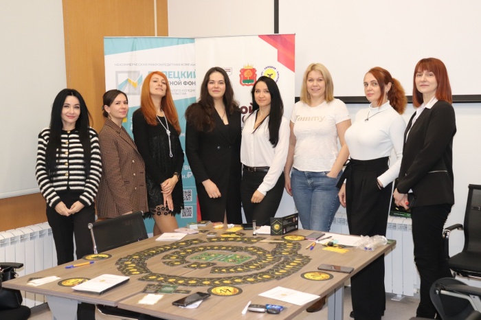 В центре «Мой бизнес» Ельца состоялась бизнес-игра «Монетизатор»