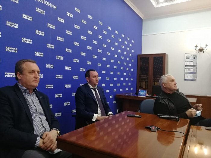 Директор АНО "ЦПЭ Липецкой области" принимает участие в в онлайн-совещании Председателя Единой России Дмитрия Медведева с министром промышленности и торговли Российской Федерации Денисом Мантуровым