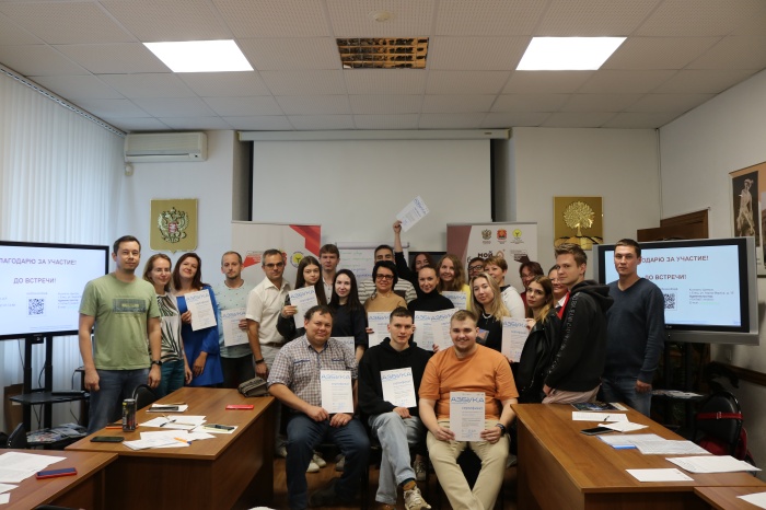 Центр «Мой бизнес» вручил выпускникам «Азбуки предпринимателя» именные сертификаты 