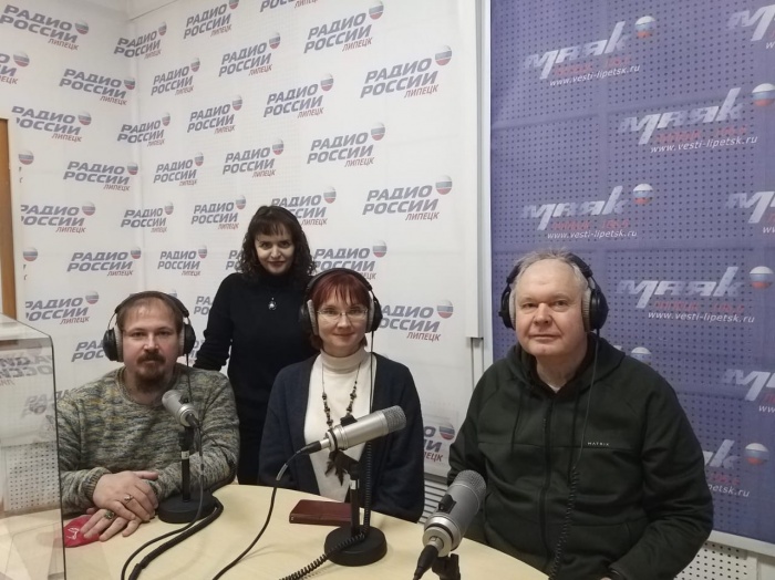 Руководитель Центра инноваций социальной сферы Евгений Ковалев в студии "Радио России"