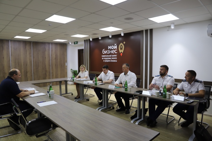 На площадке центра «Мой бизнес» прошел прием предпринимателей с прокурором и уполномоченным по защите прав предпринимателей